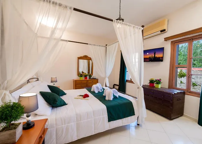 Апартаменти Emerald Dream House *